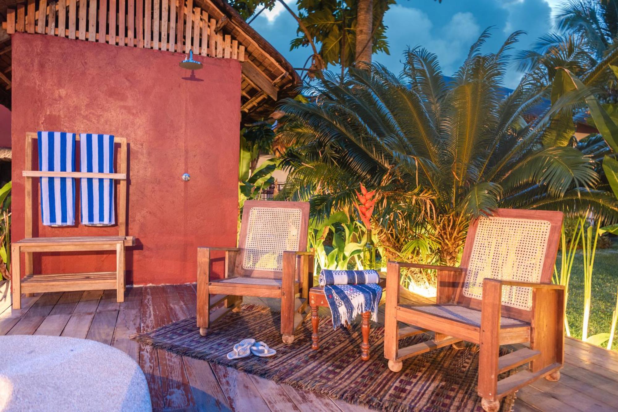 Alon Cloud9 Beach Front Catangnan المظهر الخارجي الصورة